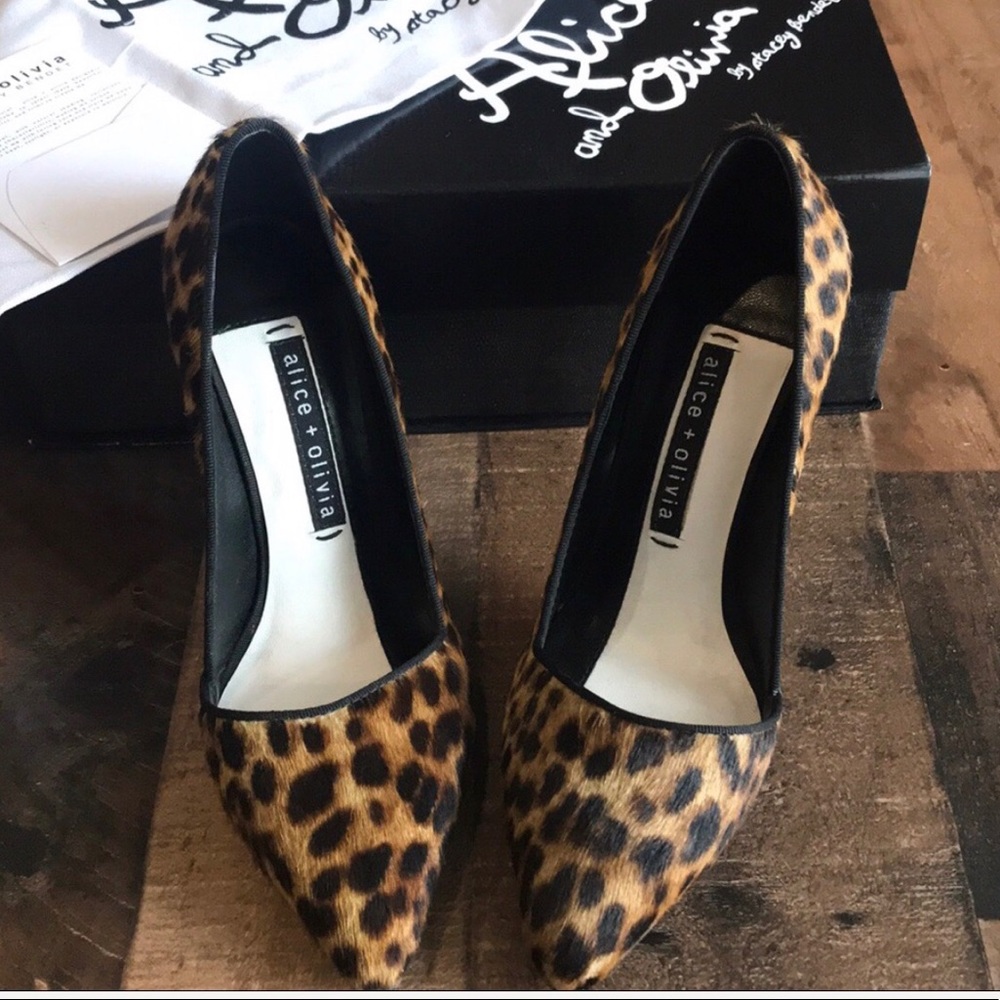 Alice + Olivia Dina Leopard Pump NWT euro 6.5